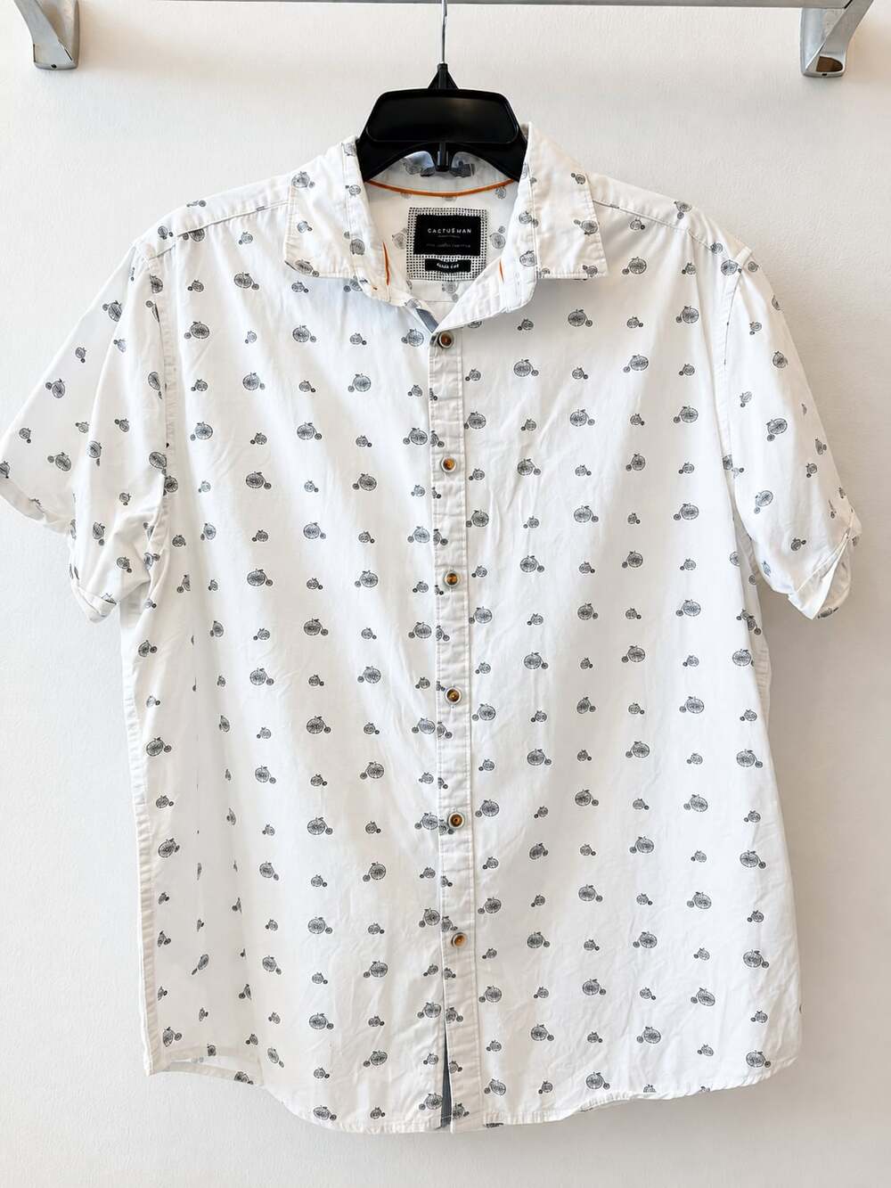 Cactus Man Slim Fit White Bicycle Print Short Sleeve Button Down Shirt Size L